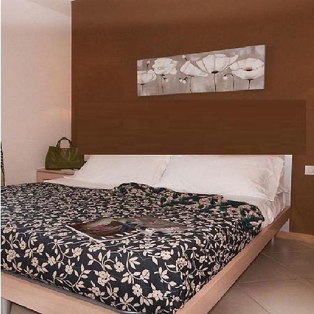 Residence 12,30 Πάρμα Εξωτερικό φωτογραφία